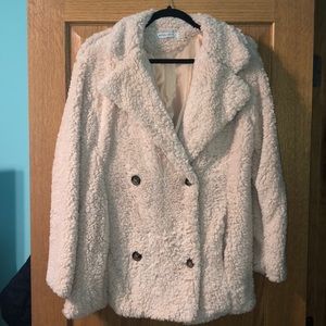 Cream Sherpa jacket with buttons